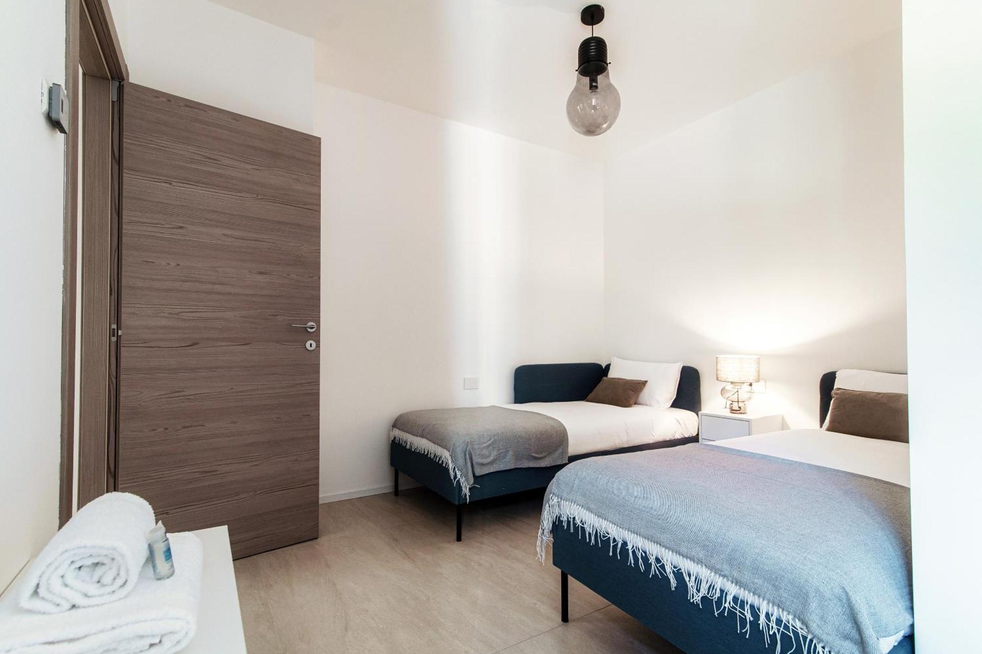 Lario Suite Apartments By Quokka 360 - With Parking Next To Como City Kültér fotó